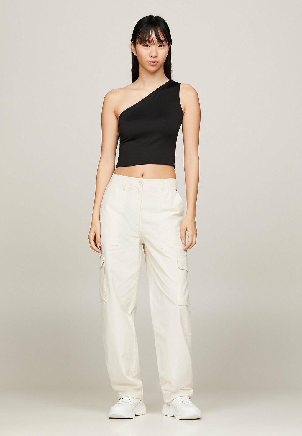 

Блуза ASYMMETRICAL CROPPED TANK Tommy Hilfiger, черный