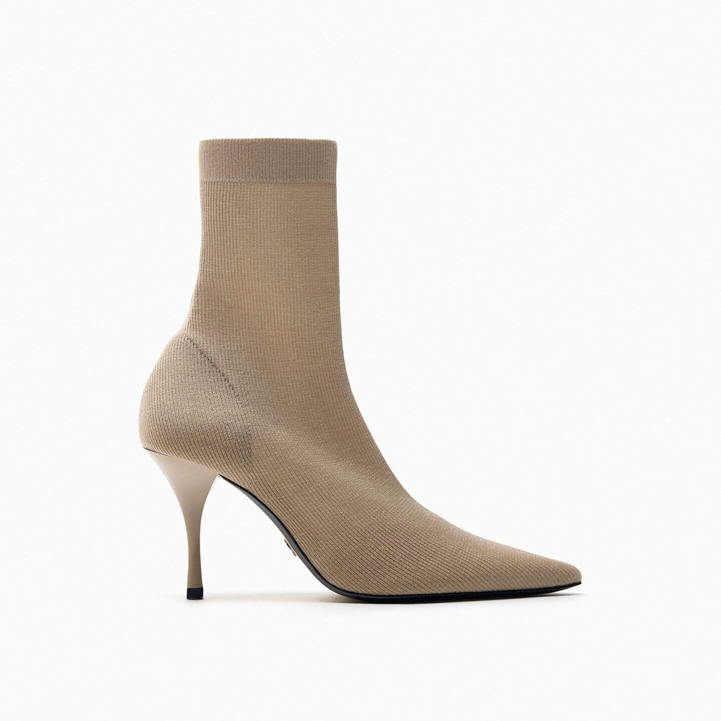 

Ботильоны из эластичной ткани на высоком каблуке Zara, бежевый (Размер 38 RU)