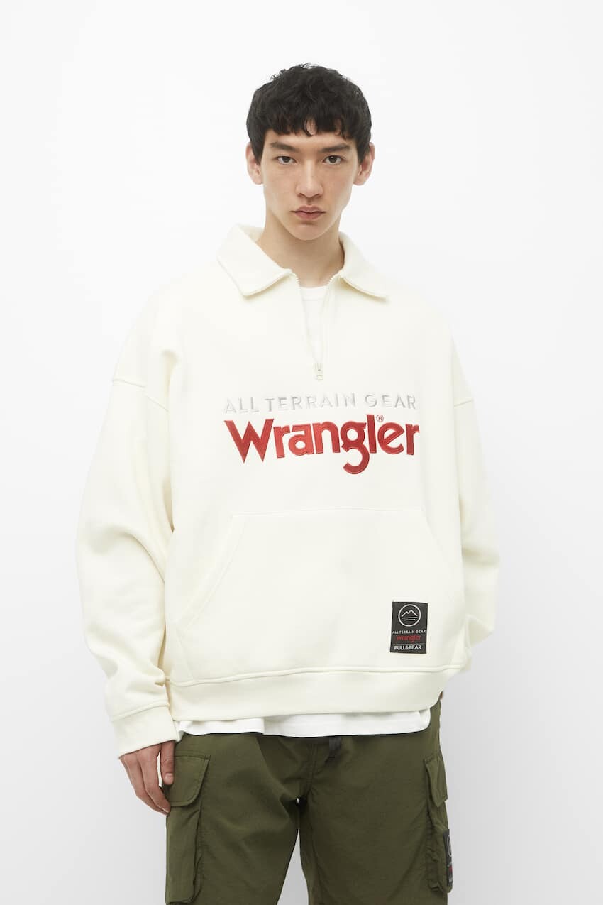 

Толстовка на молнии Wrangler ATG Pull&Bear, кремовый