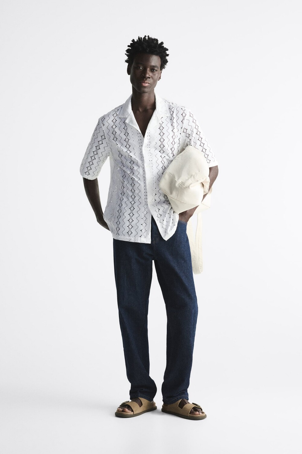 

Рубашка с вышивкой ZARA, белый