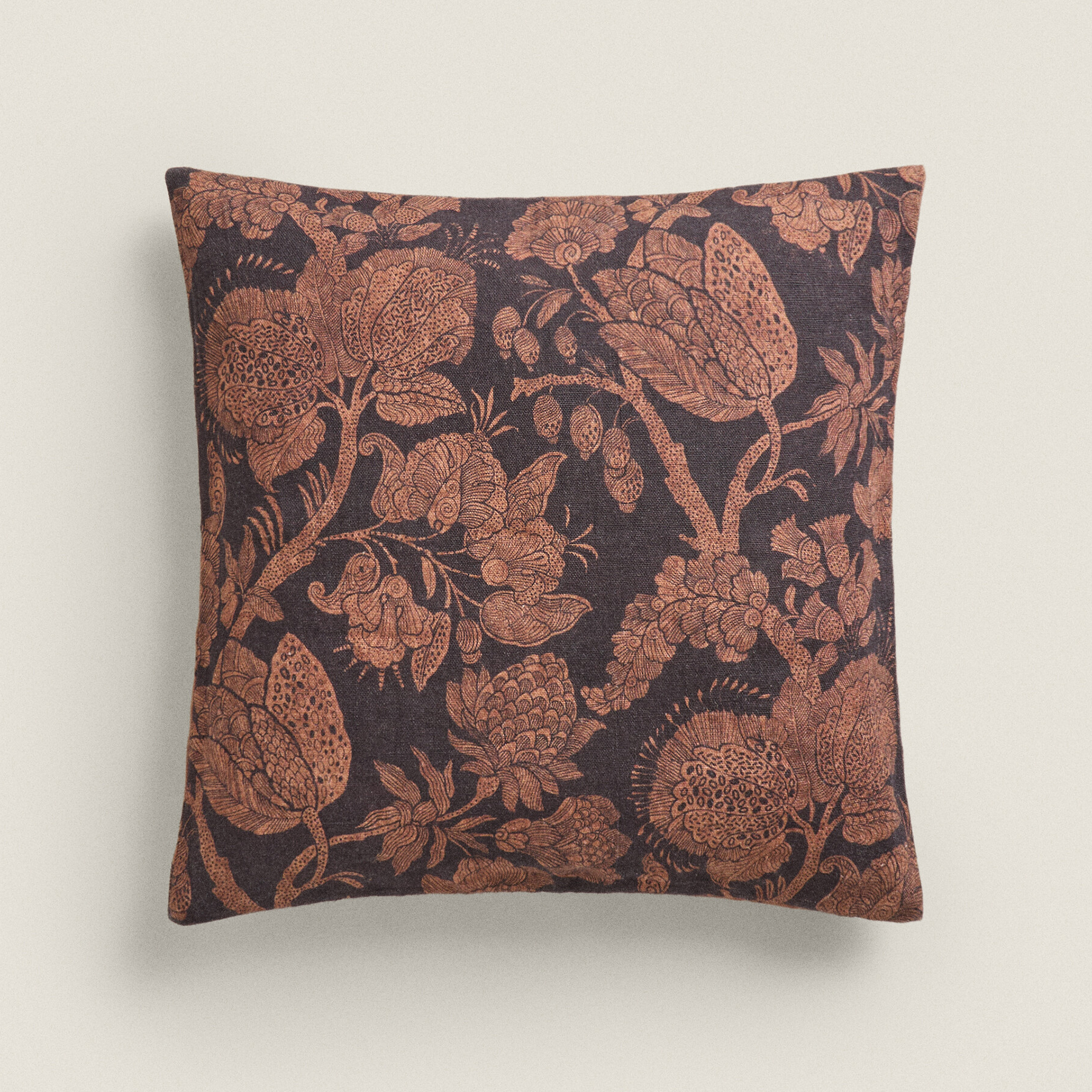 Чехол для подушки Zara Home Floral Print, коричневый/мультиколор