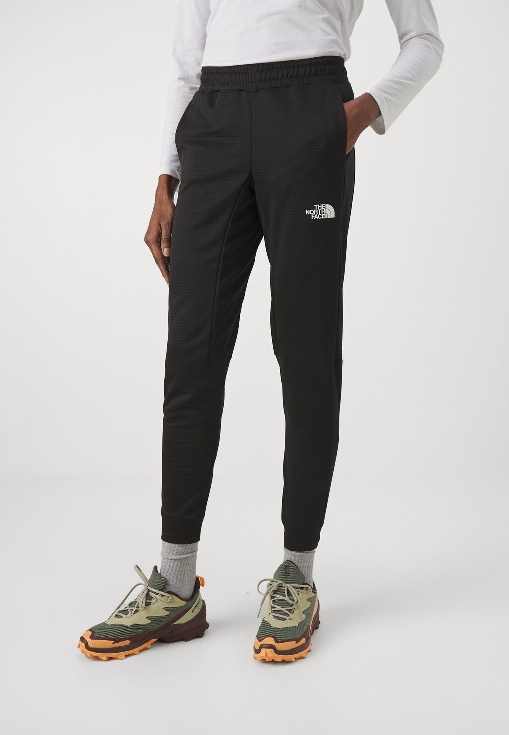 

Спортивные брюки PANT The North Face, цвет black