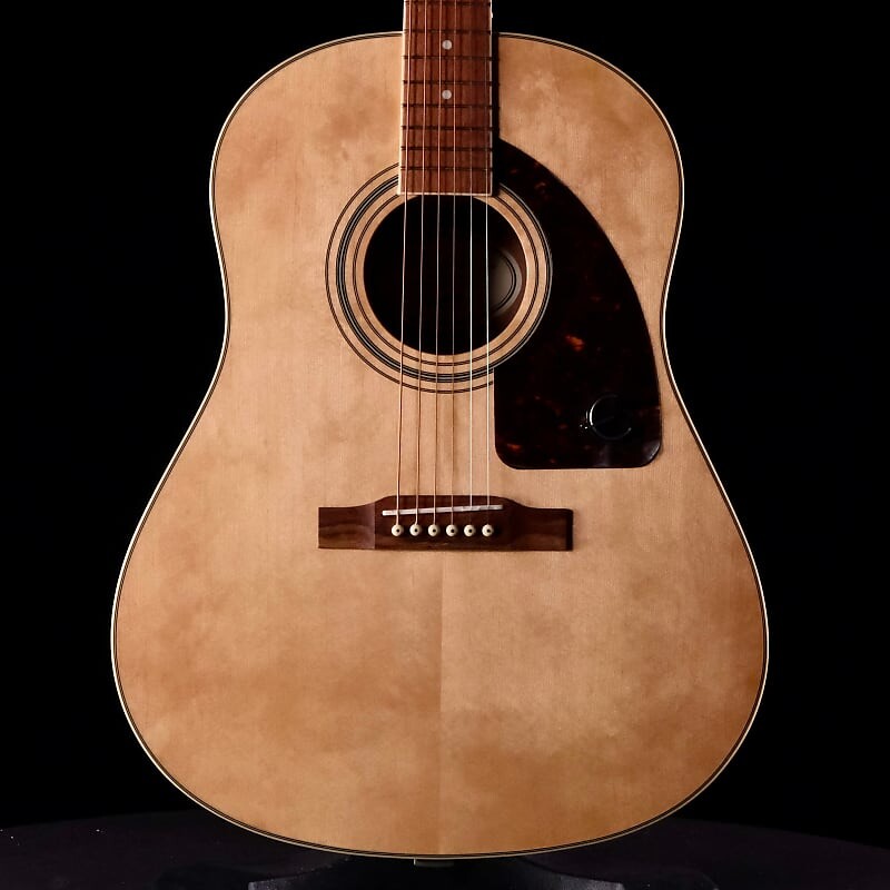 

Акустическая гитара Epiphone J-45 Studio
