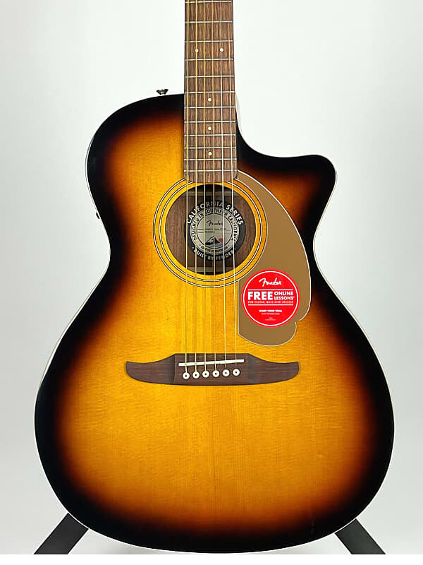 

Fender California Series Newporter Player Sunburst California Traditional Series Newporter Player