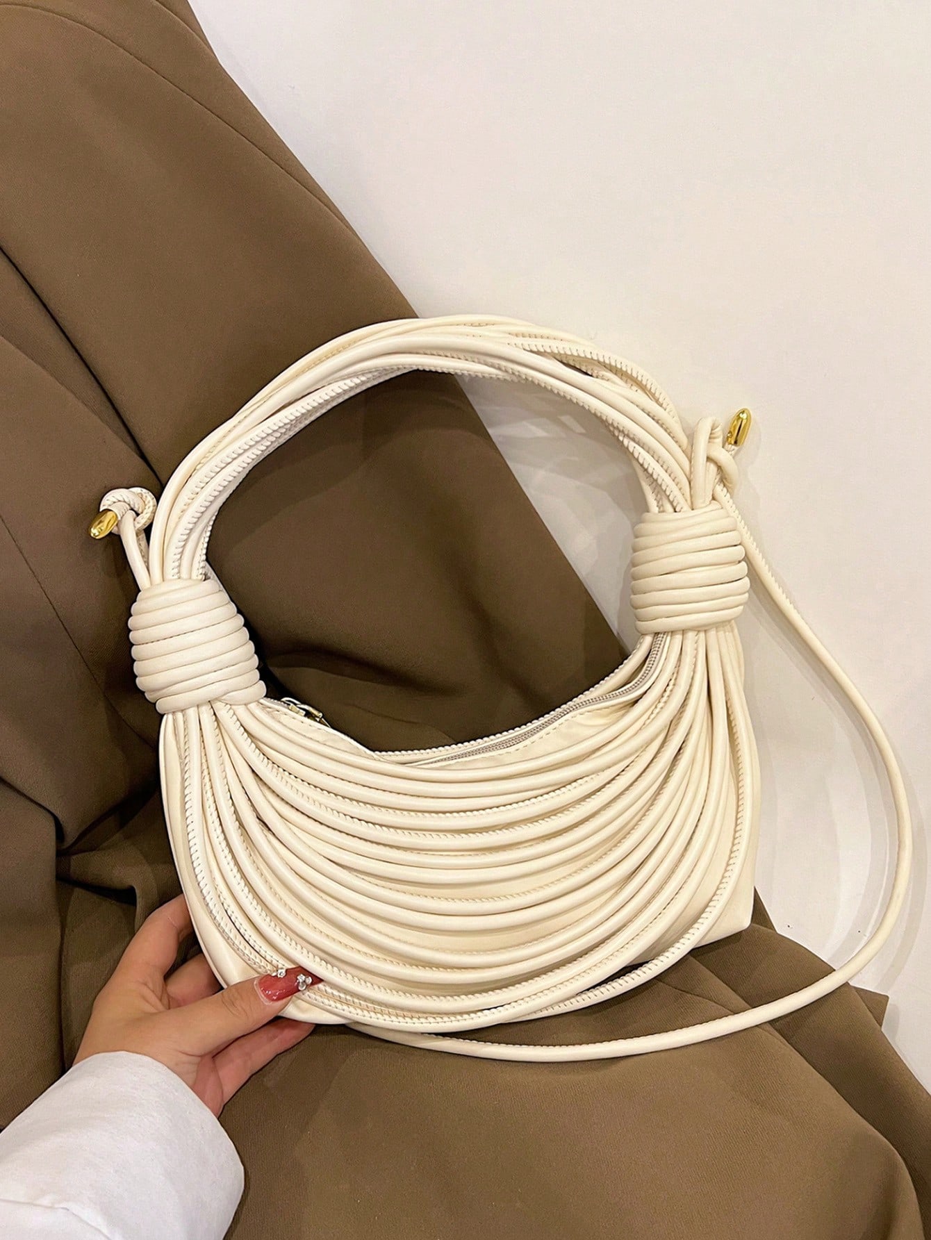 Модная тканая сумка с узлом и текстурой, белый