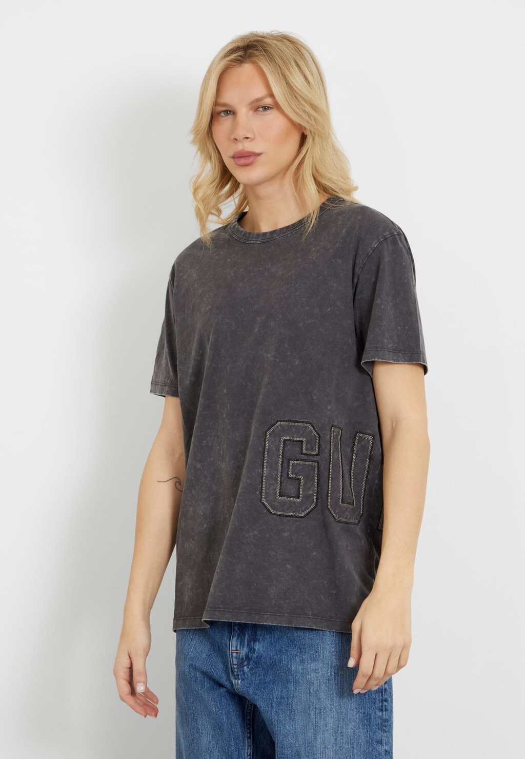 

Футболка с принтом ÉCUSSON LOGO FRONTAL Guess, цвет noir
