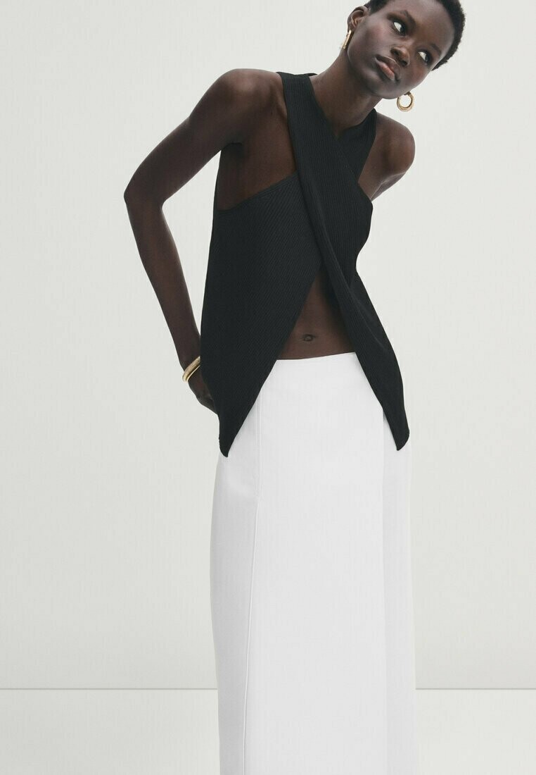 

Топ Massimo Dutti, черный
