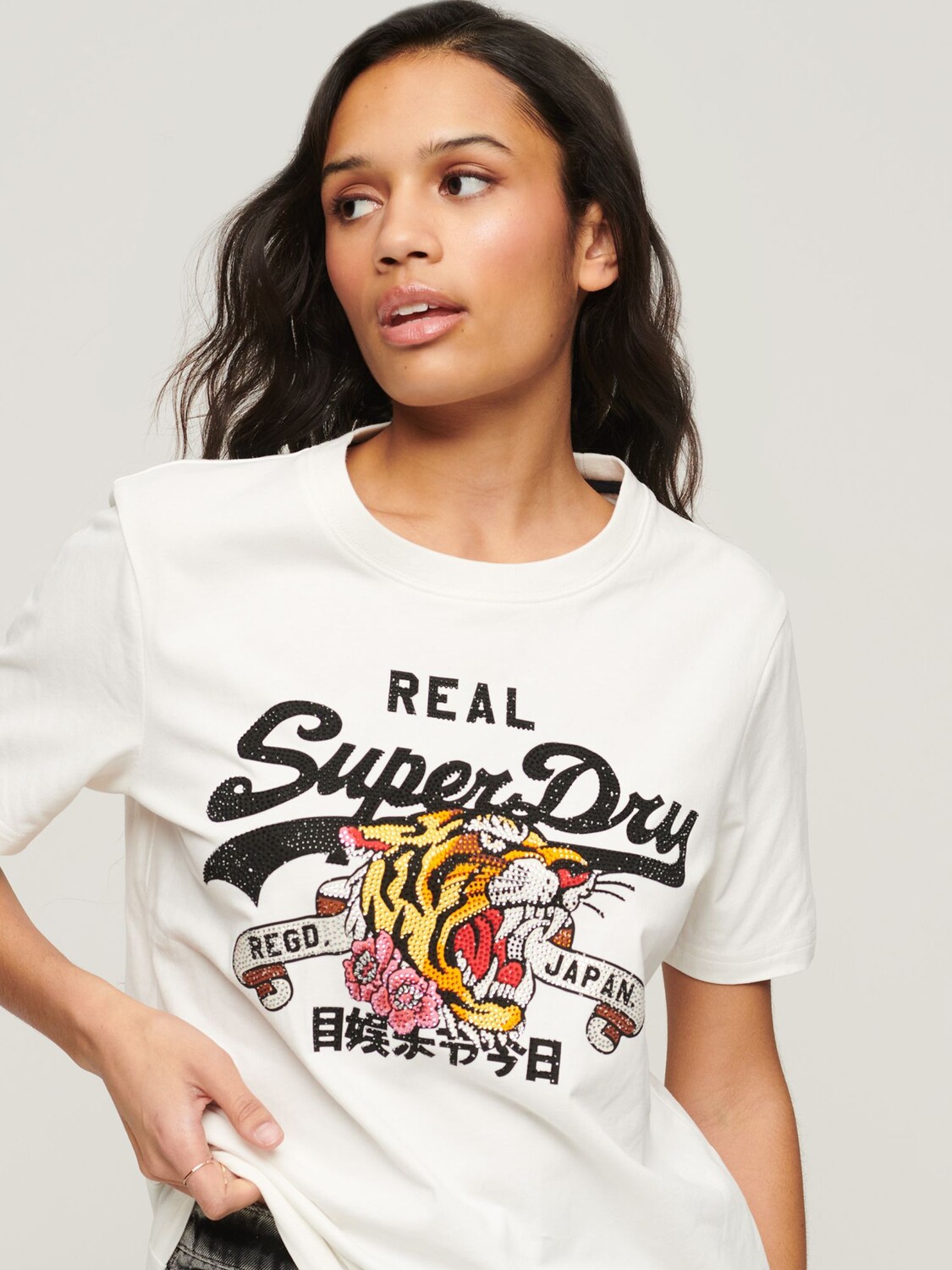 

Футболка с повествовательным логотипом Vintage Superdry, экрю