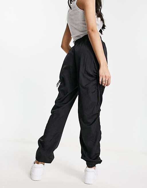 

Черные практичные брюки AllSaints Aura