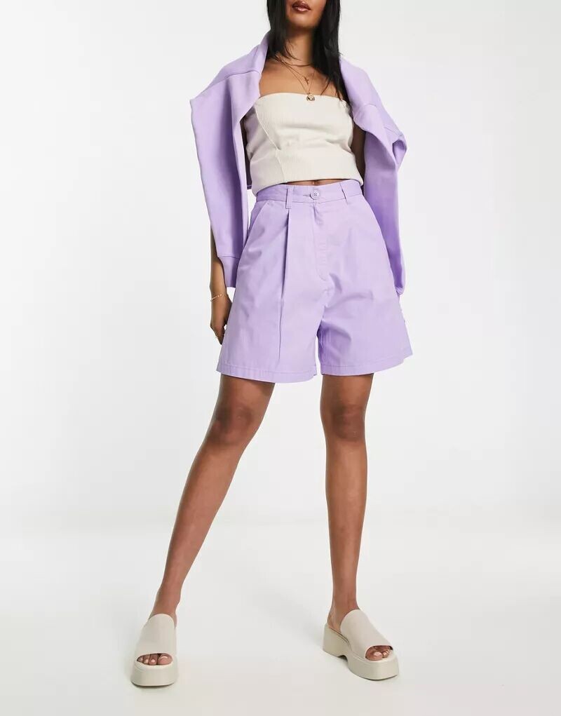 

Monki – элегантные шорты сиреневого цвета