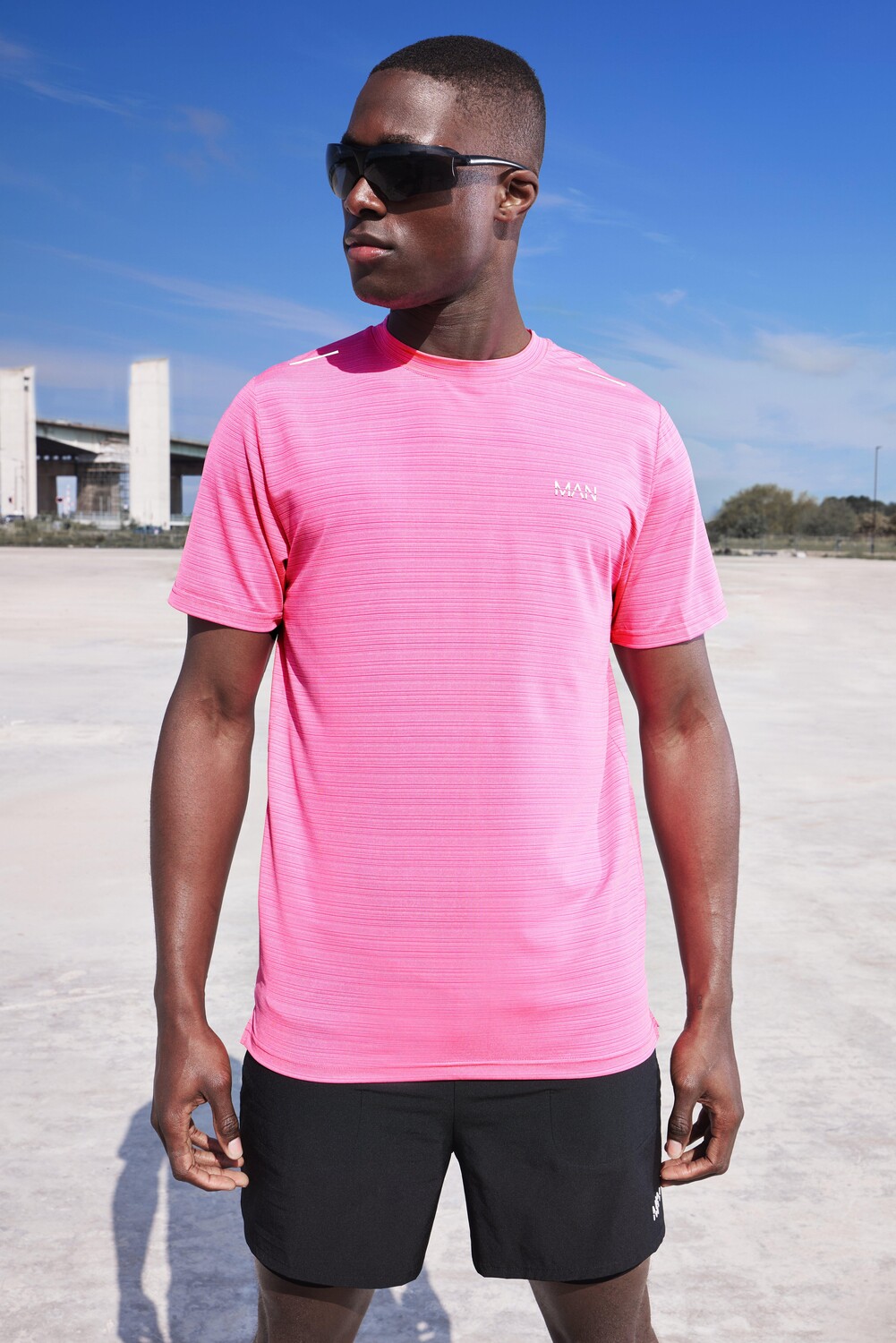 

Мужская легкая футболка active performance Boohoo, розовый