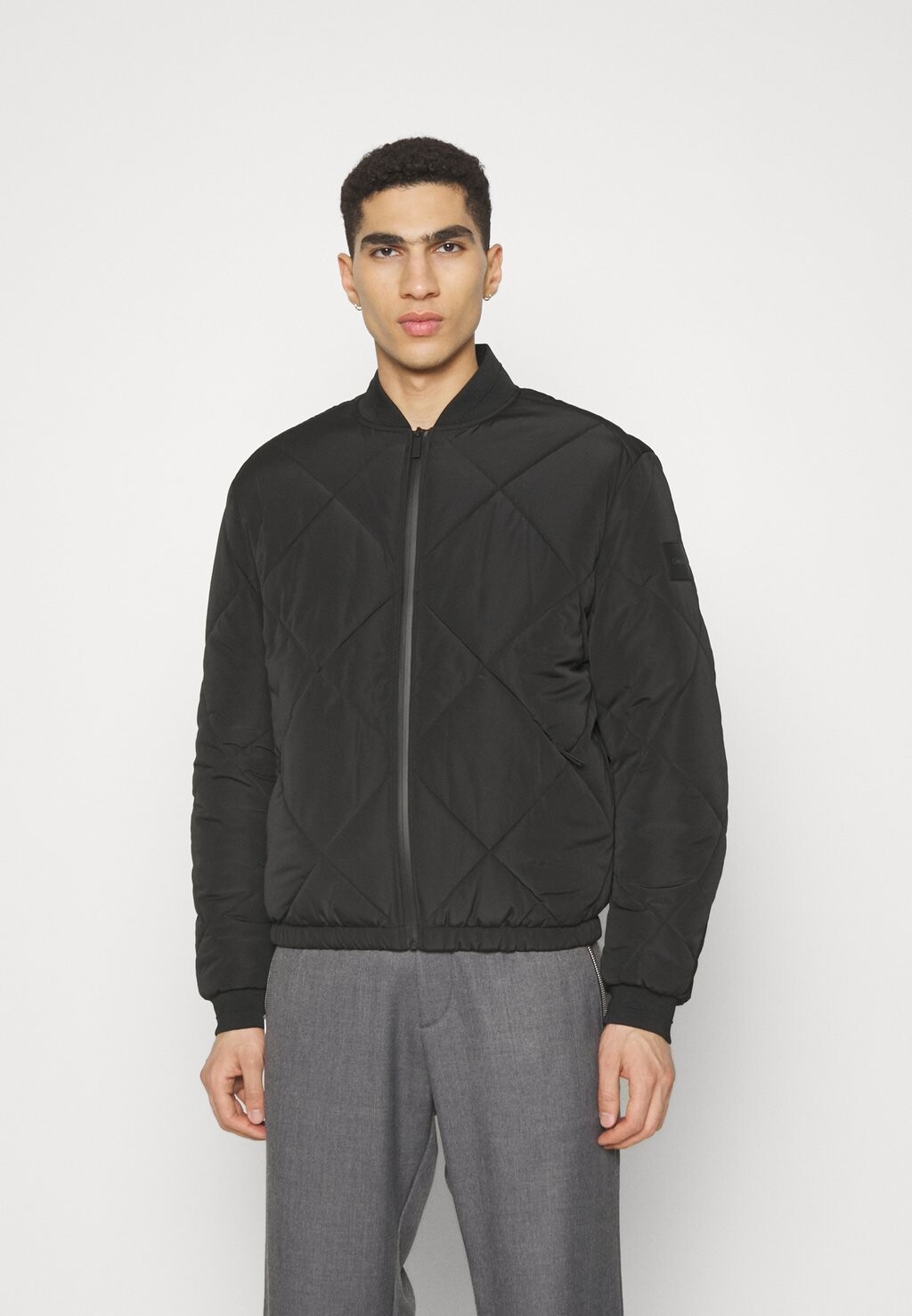 

Куртка Calvin Klein SIGNATURE QUILT, черный