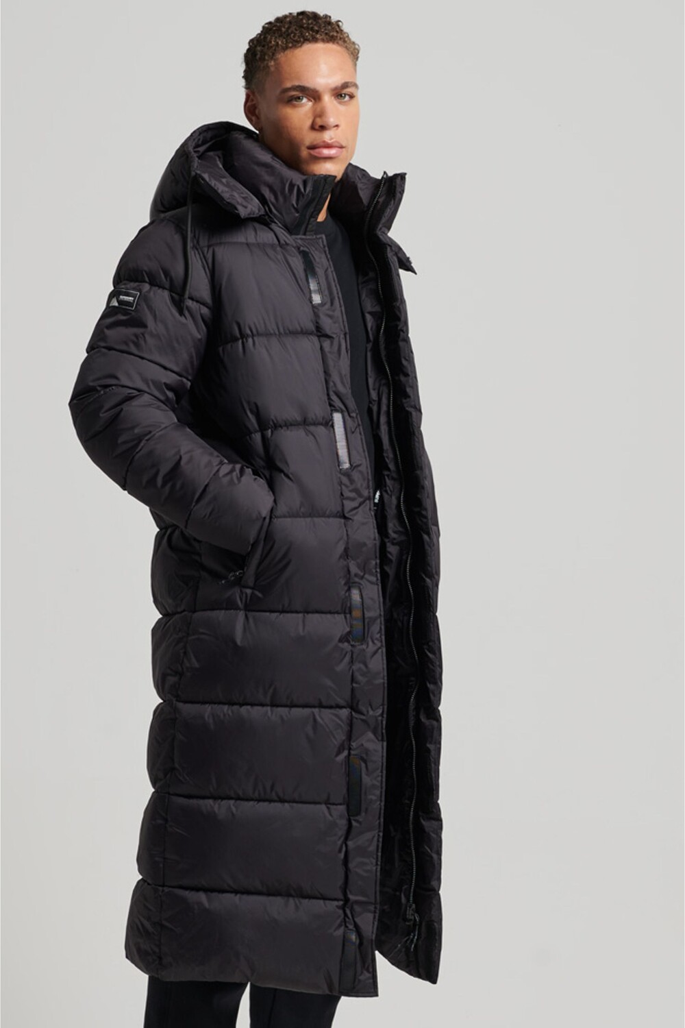 

Куртка Superlong Touchline с затемнением Superdry, черный