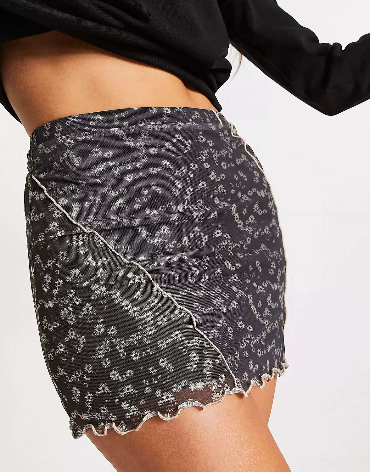

Юбка Miss Selfridge с открытыми швами и комбинированным принтом