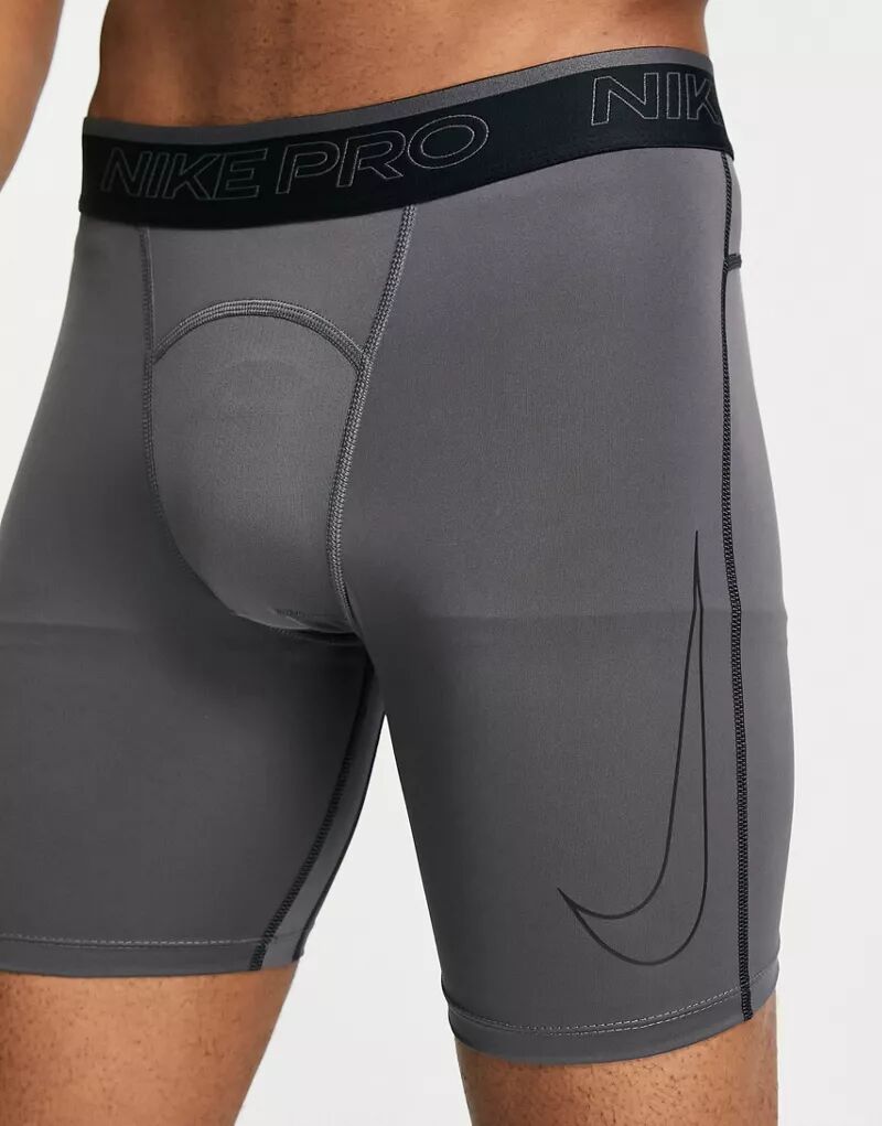 Серые шорты Nike Pro Training Dri-FIT Baselayer