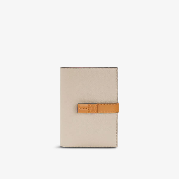

Кожаный кошелек среднего размера с тисненым логотипом Loewe, цвет light oat/honey