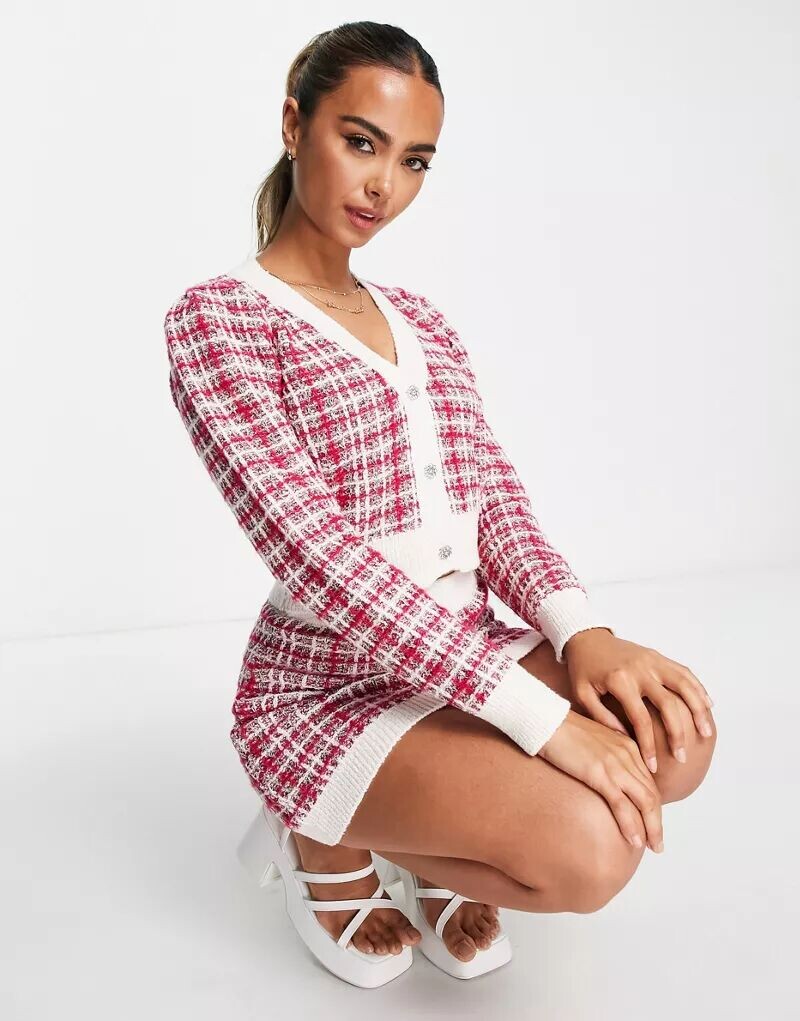 

Розовый кардиган-букле Miss Selfridge