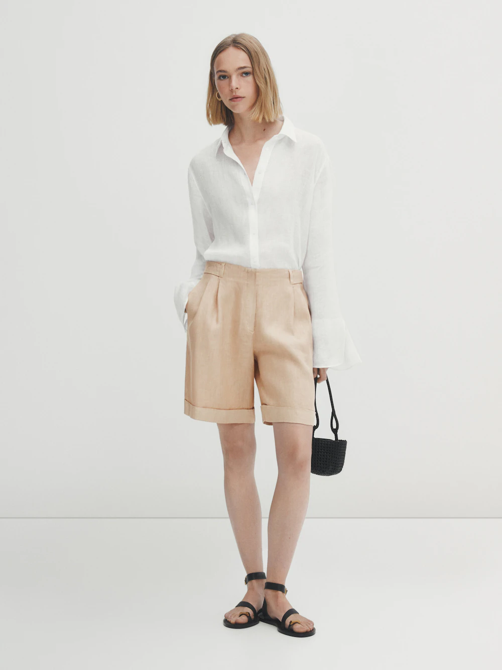 

Шорты бермуды из 100% льна Massimo Dutti
