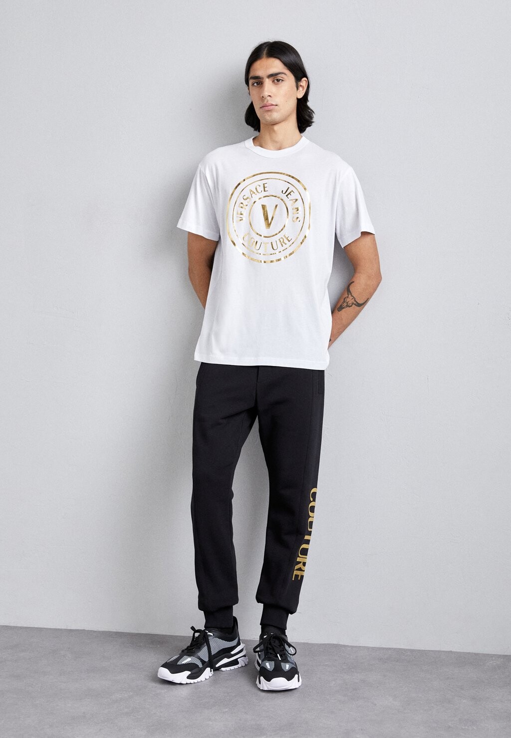 

Футболка с принтом Foil Big Versace Jeans Couture, цвет white/gold