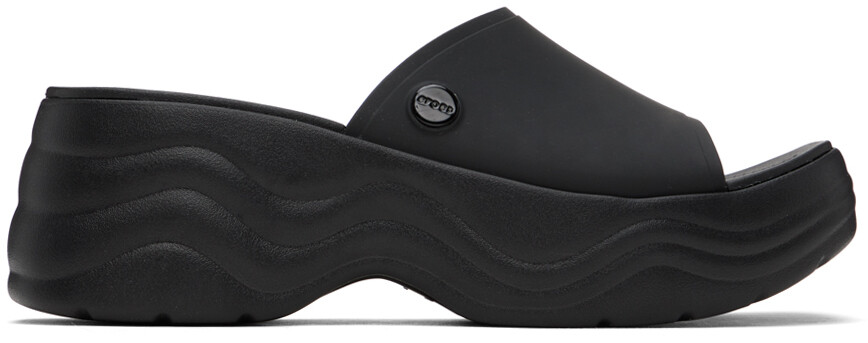 

Черные шлепанцы Skyline Crocs