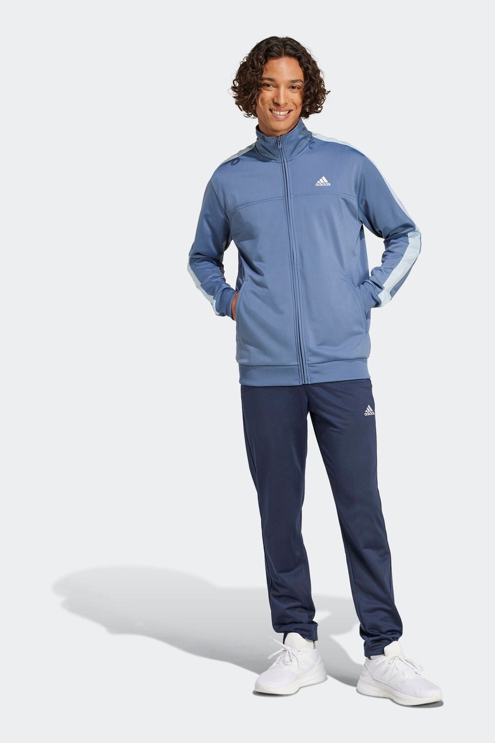 

Трикотажный спортивный костюм в стиле колор-блок Adidas, синий