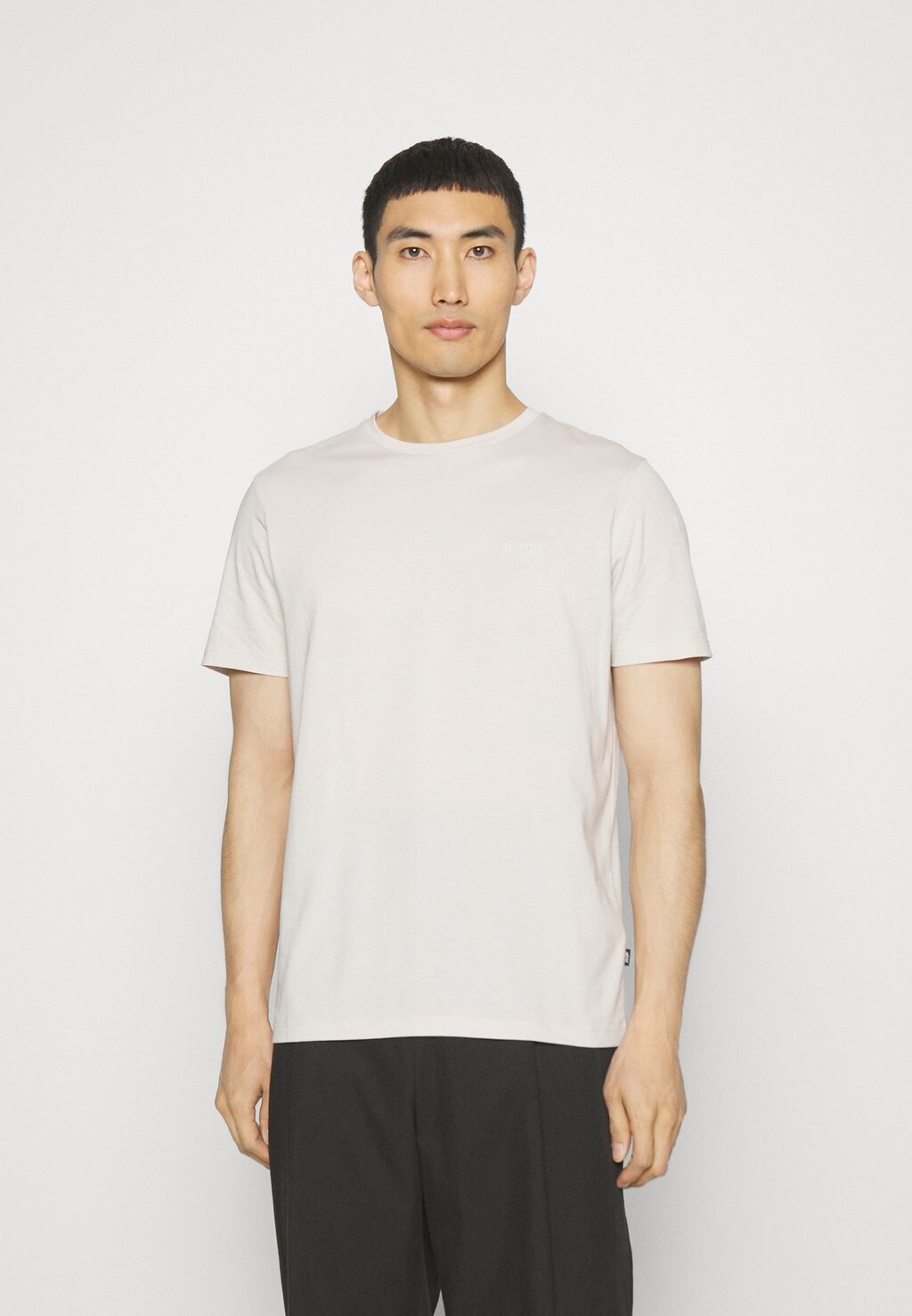 

Футболка базовая JJ COSIMO JOOP!, цвет off white
