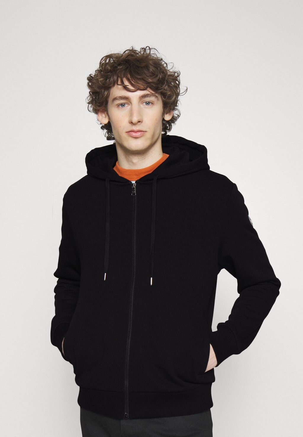 

Толстовка на молнии Colmar Originals, черный