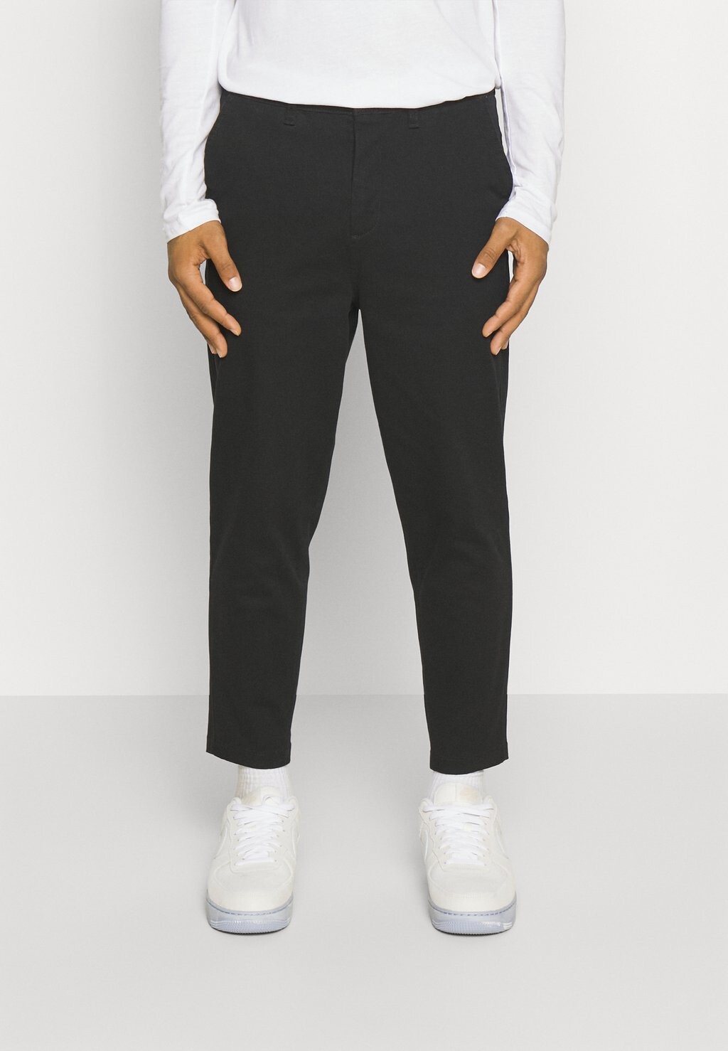 

Чиносы JPSTKARL JJDAVE Jack & Jones, черный