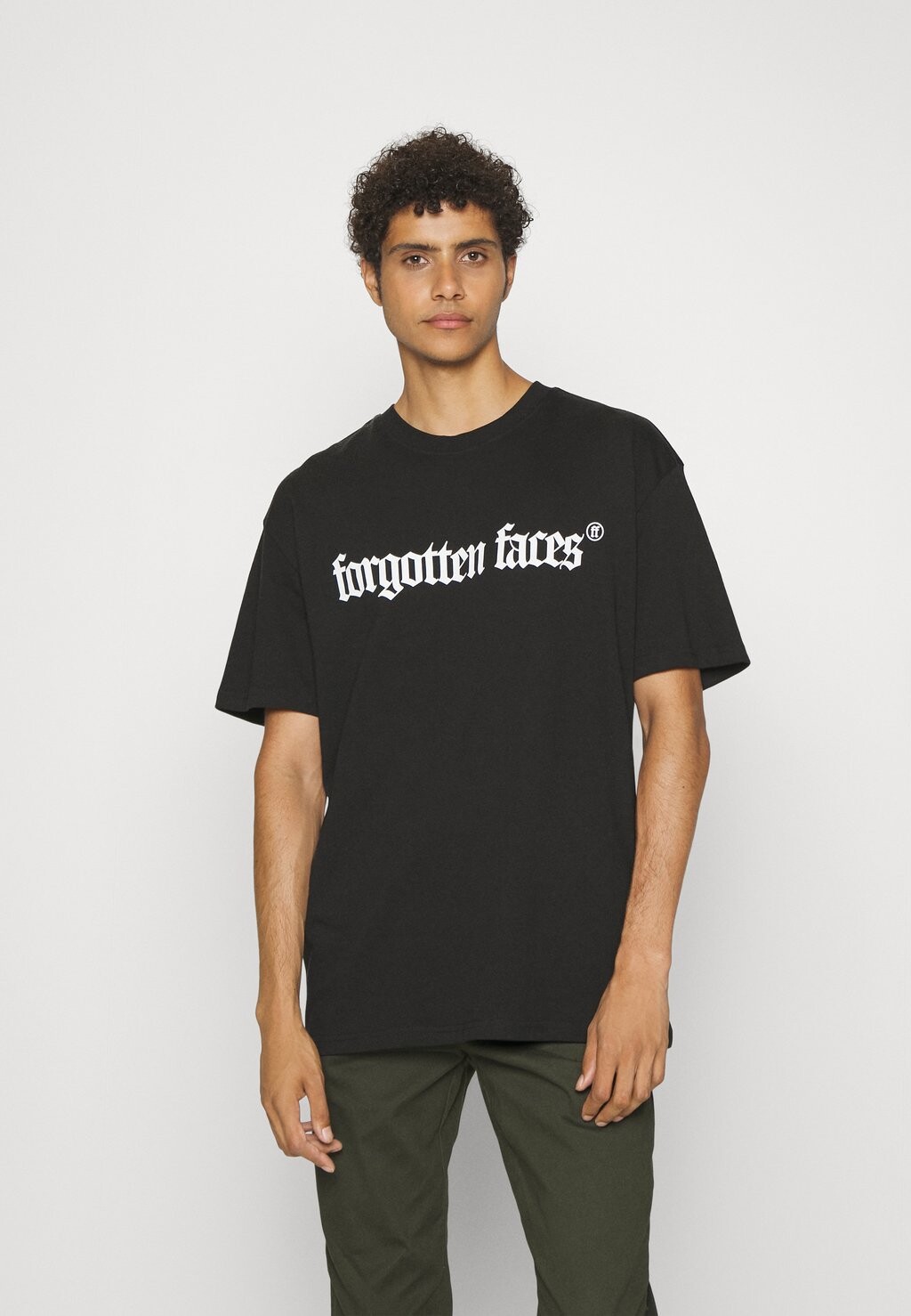 

Футболка с принтом JADE TEE Forgotten Faces, черный