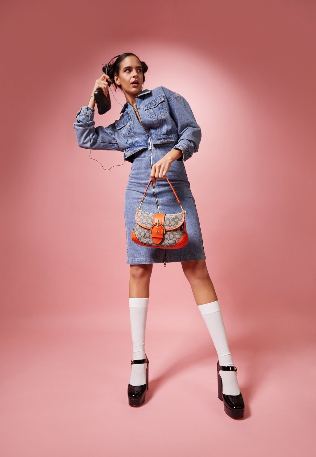 

Сумочка Coach SIGNATURE SOHO BAG, цвет sun orange