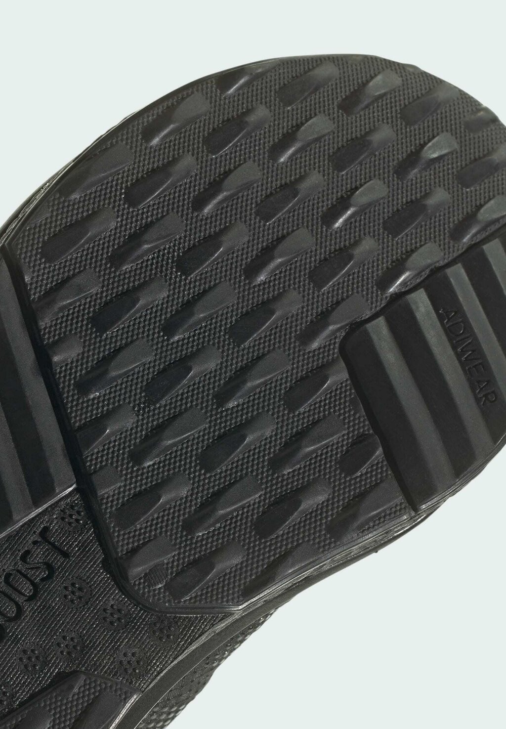 

низкие кеды Avryn adidas Sportswear, цвет Czarny