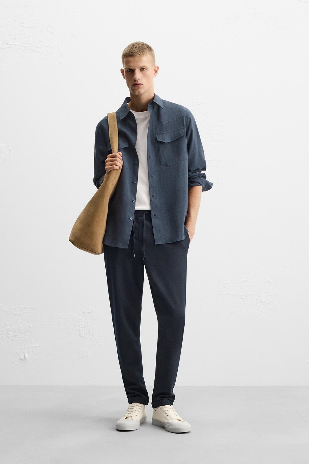 

Легкие в уходе брюки jogger wist ZARA, темно-синий