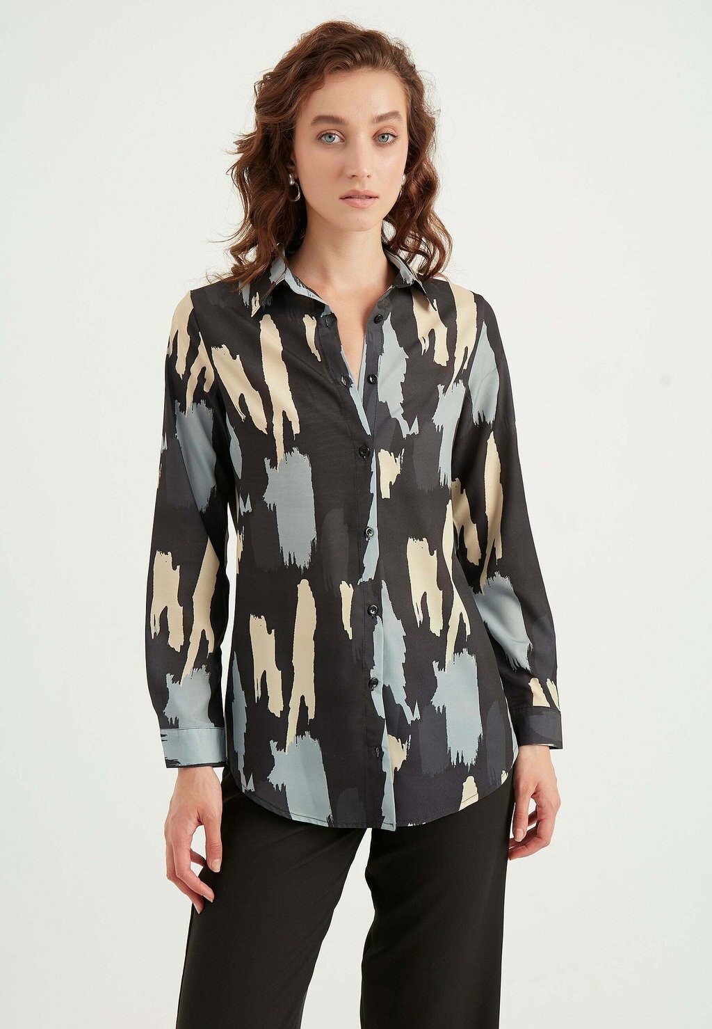 

Блузка-рубашка PAINT PATTERNED Herita, цвет grey