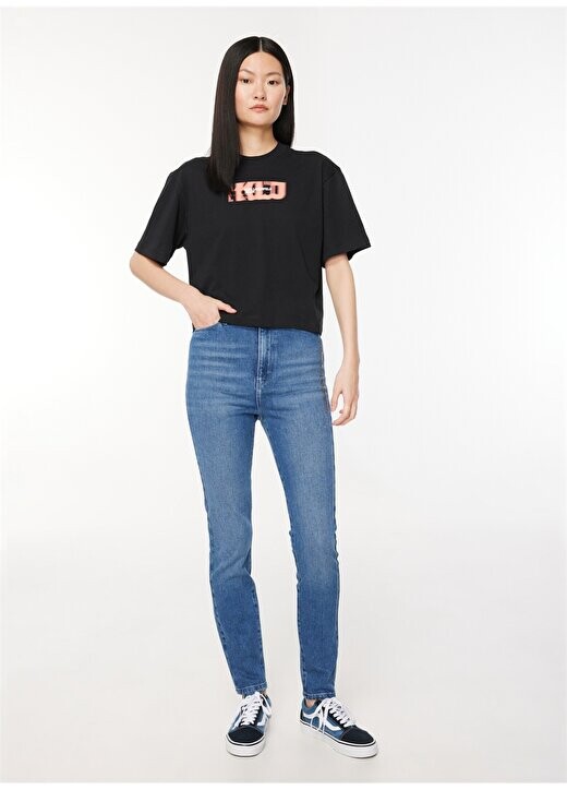 

Черная женская футболка с круглым вырезом с принтом 236J1702 Karl Lagerfeld Jeans, черный