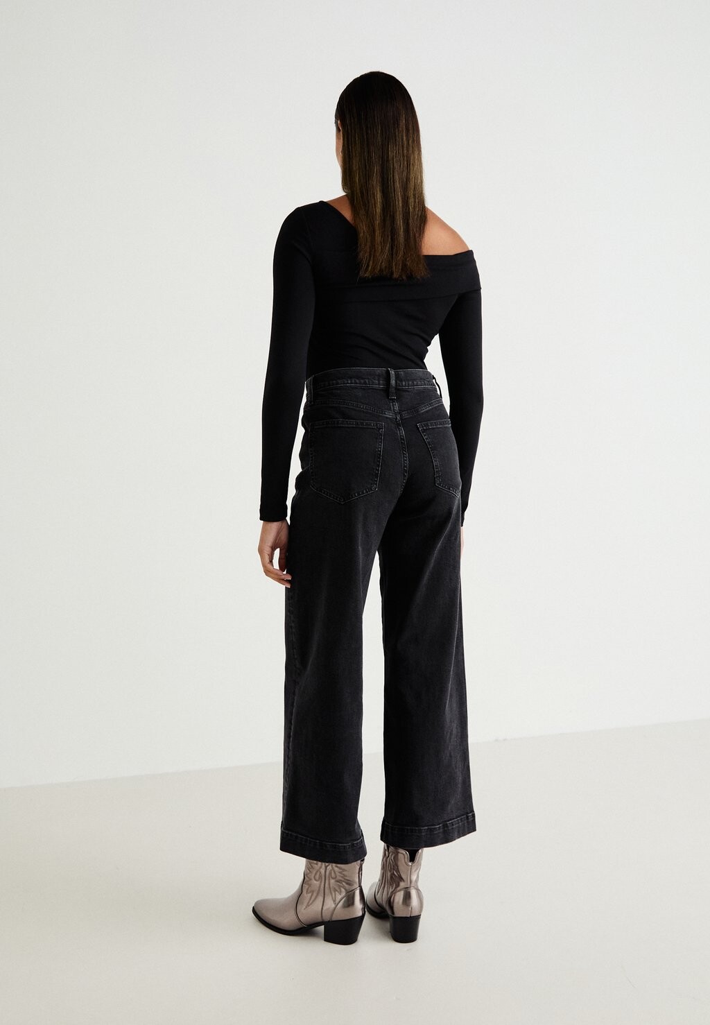 

Джинсы свободного кроя WIDE LEG CROP GAP, черный