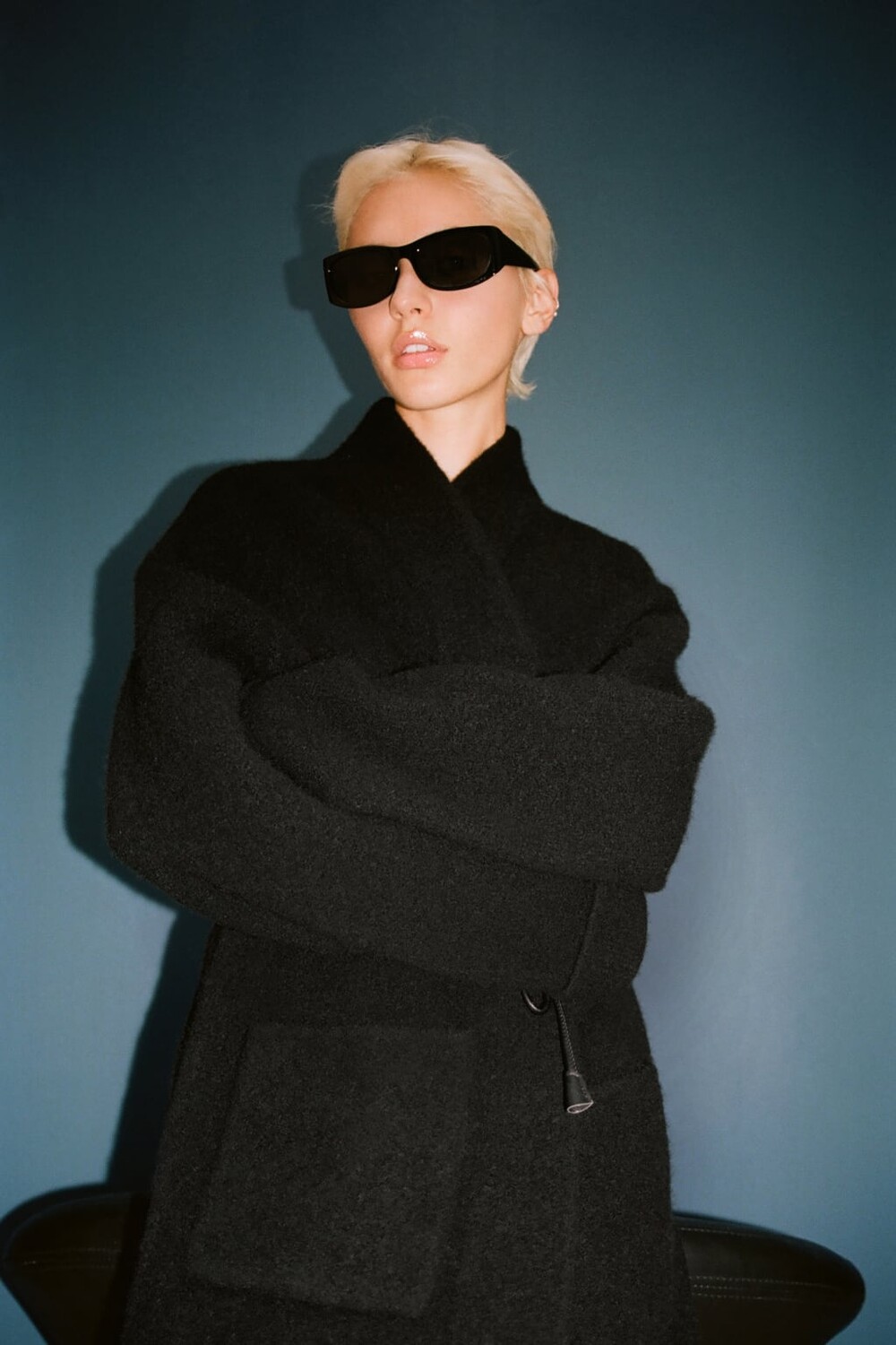 

Укороченный вязаный кардиган с узлом ZARA, черный