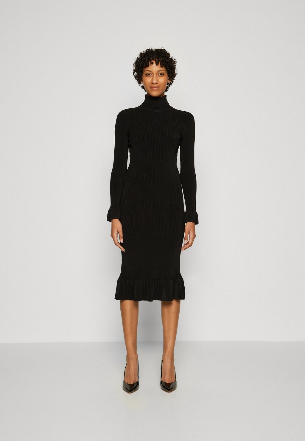 

Трикотажное платье Michelle Sweater Dress MARCIANO BY GUESS, черный