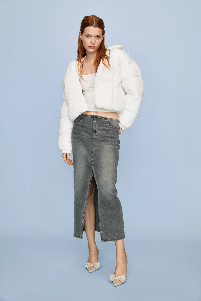 

Стеганая куртка с капюшоном H&M, белый