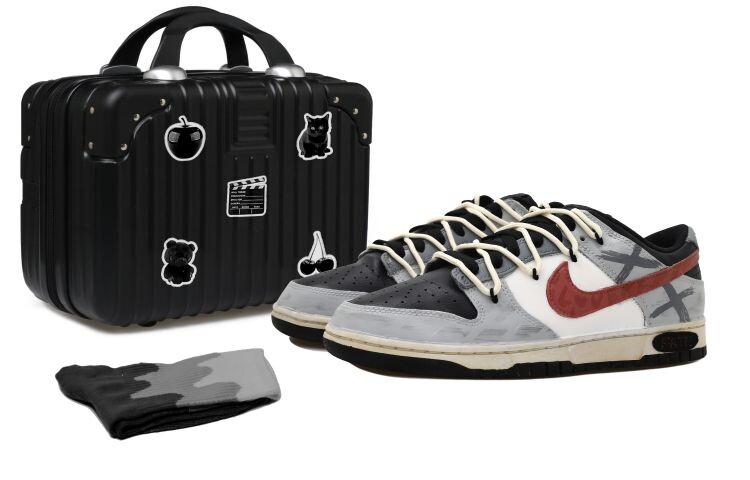 

Мужские кроссовки для скейтбординга Nike Dunk, серый/красный