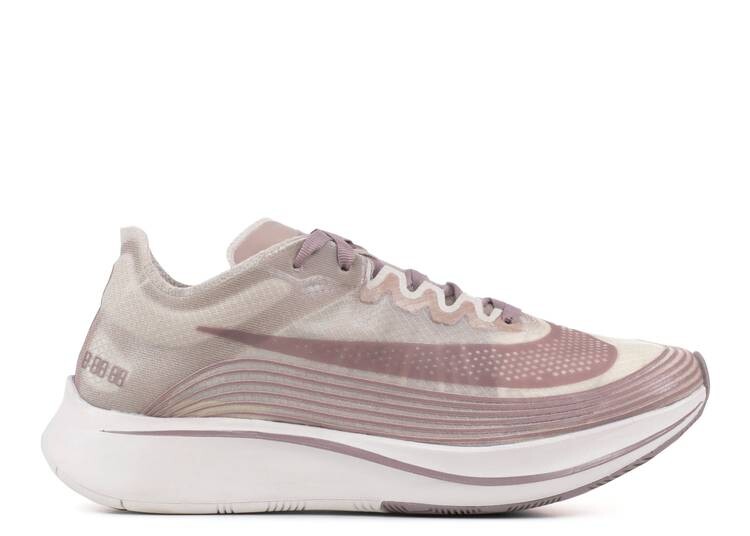 

Кроссовки Nike NIKELAB ZOOM FLY SP 'CHICAGO', серый