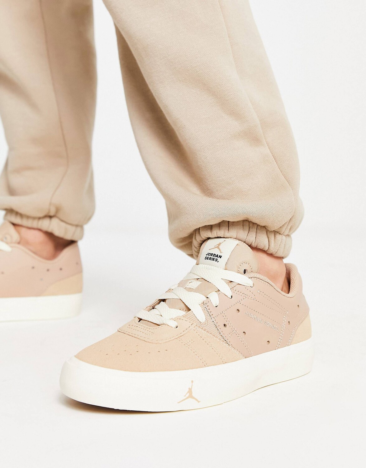 

Кроссовки Jordan Series из камня