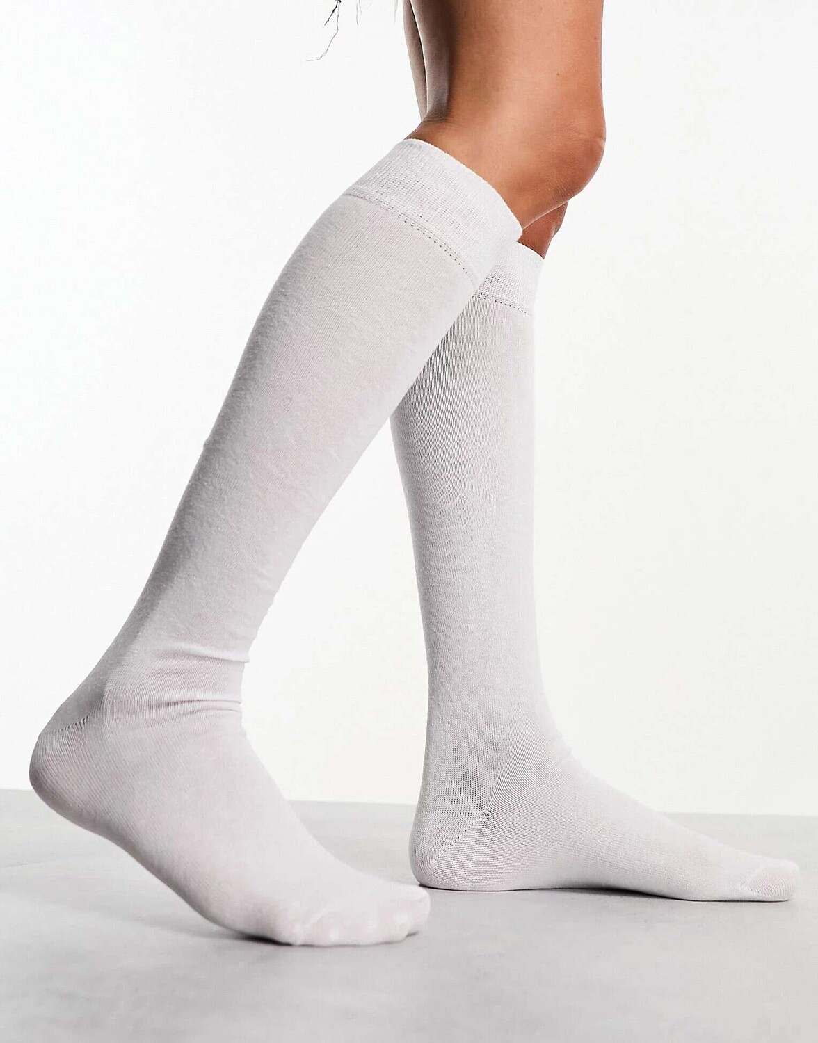 

Белые носки в рубчик ASOS