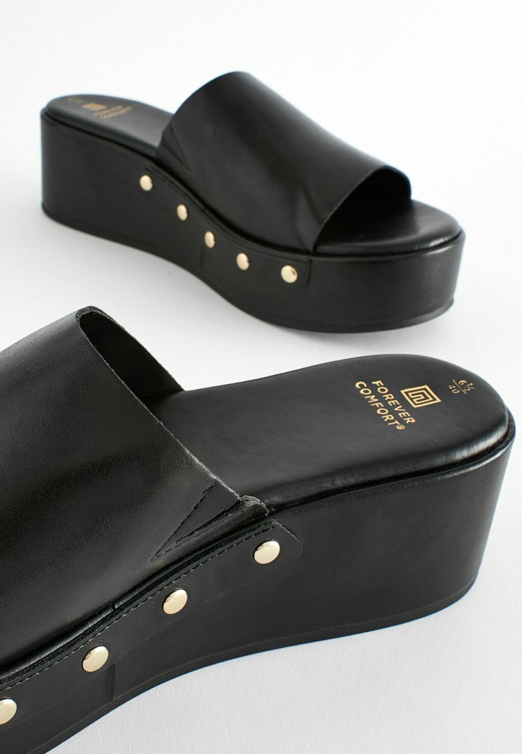 

Шлепанцы Forever Comfort Studded Regular Fit Next, черные