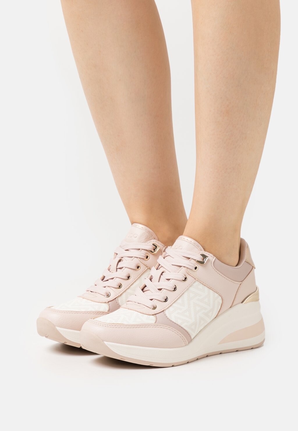 

Кроссовки ALDO