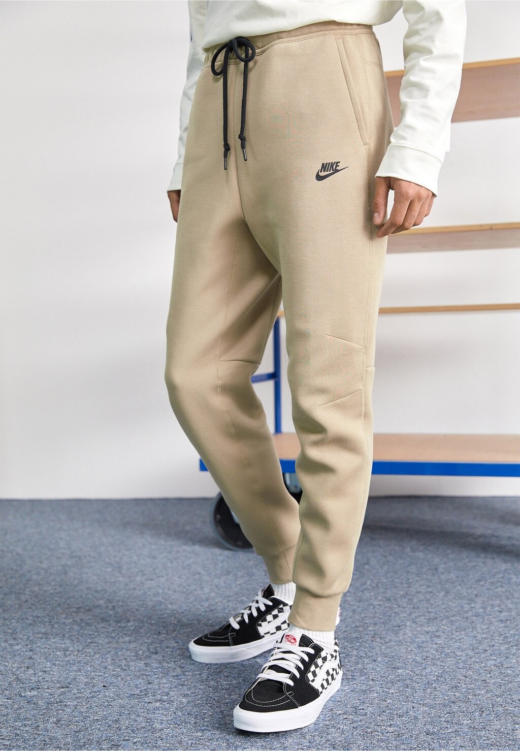 

Спортивные брюки Nike, хаки/черный
