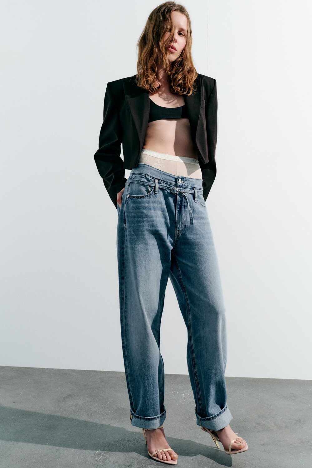 

Сандалии на высоких каблуках из ткани ZARA, бежевый