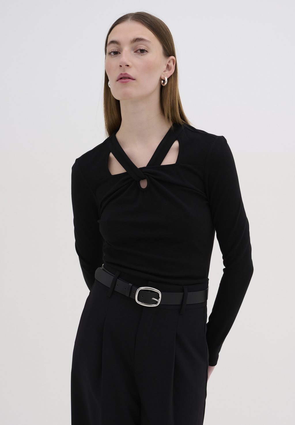 цена Вязаный свитер NUPTI KNOT My Essential Wardrobe, цвет black