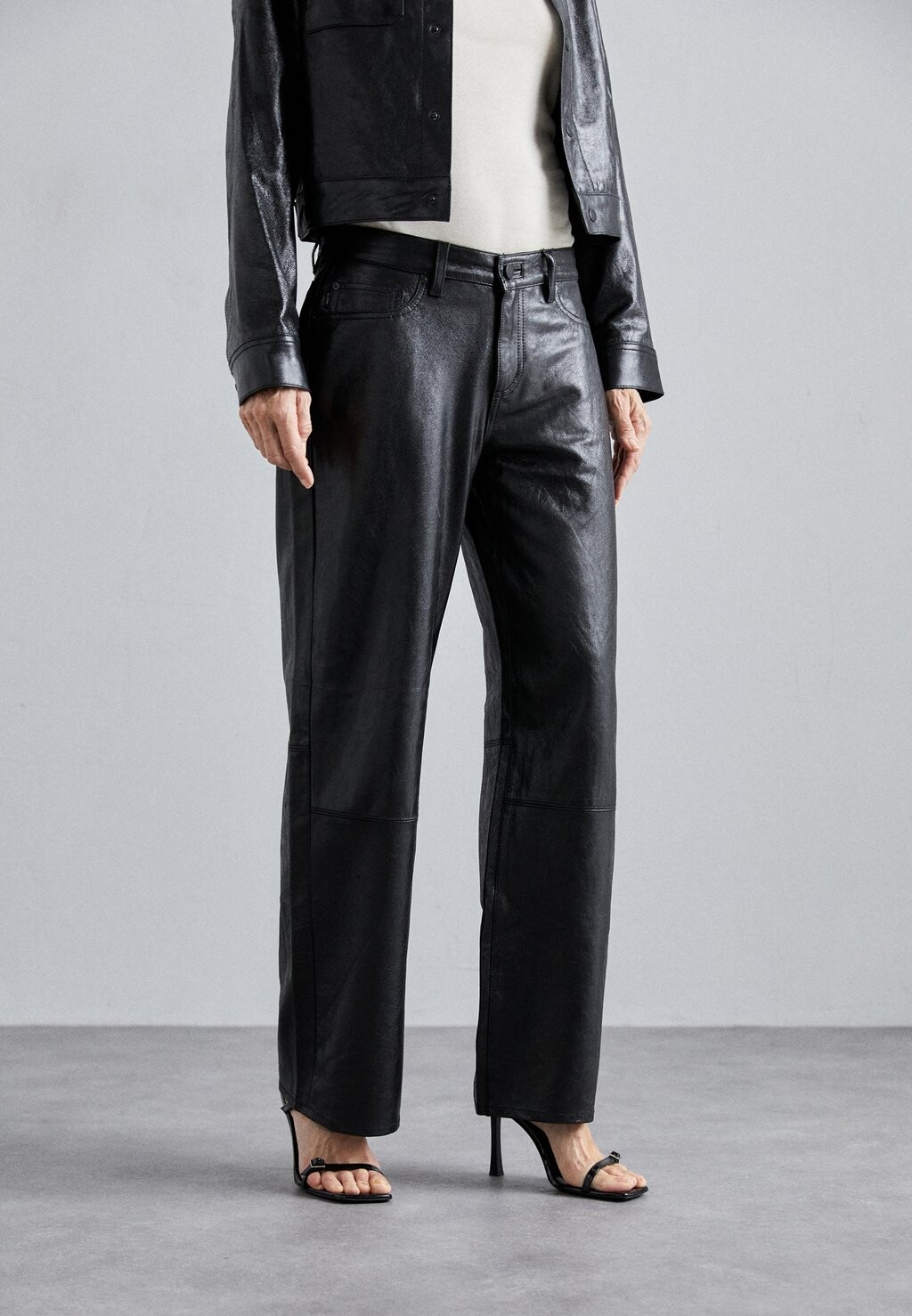 

Кожаные брюки Drue Straight Low Rise Vintage DL1961, черный