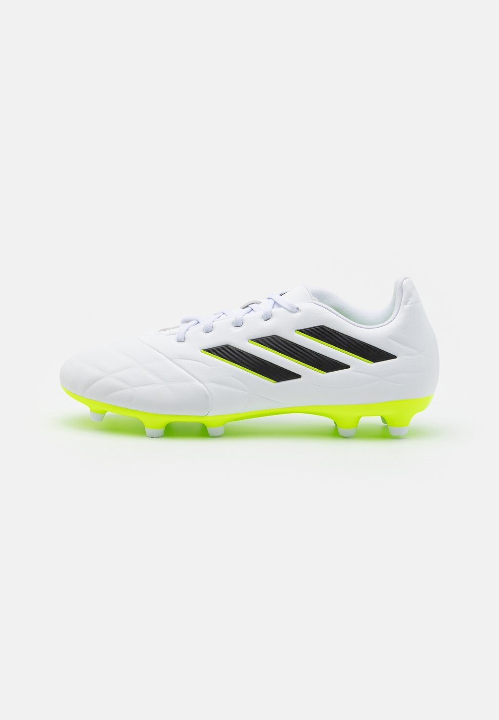 

Бутсы Adidas