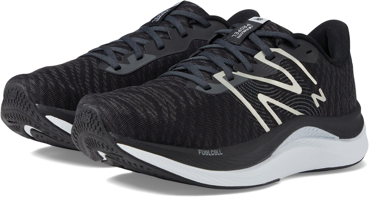 

Кроссовки FuelCell Propel v4 New Balance, цвет Black/White, Черный